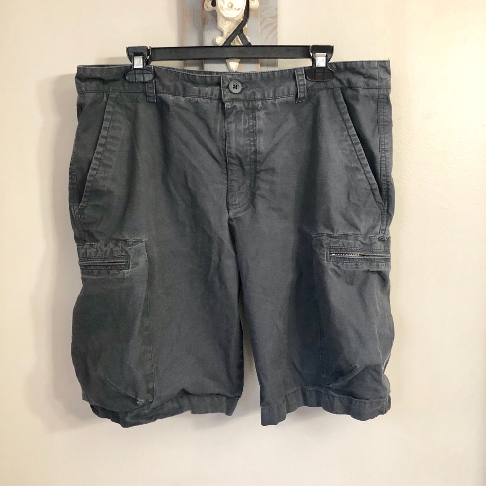 Men’s Nike cargo shorts